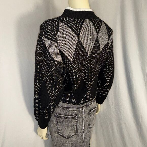 Vintage 1980s–1990s Black & Gray Argyle Knit Sweater - Picture 6 of 8
